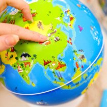 Interaktivní glóbus